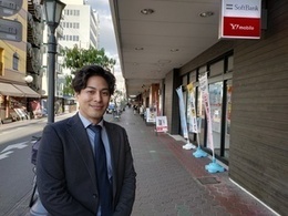 ・店舗の責任者として運営をやってみたい方
・チームビルディングに自信がある方
・失敗を恐れずに逆境を楽しめる方