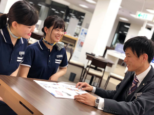 人と接するのが好きな方
若いうちに活躍したい方
相談にのるのが得意な方