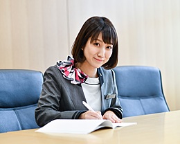積極的にコミュニケーションを取れる方
チームワークを大切に出来る方
人に喜ばれるのが好きな方