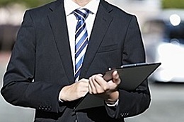 ☆営業研修・営業同行あり
☆社有車使用
☆貸与携帯あり